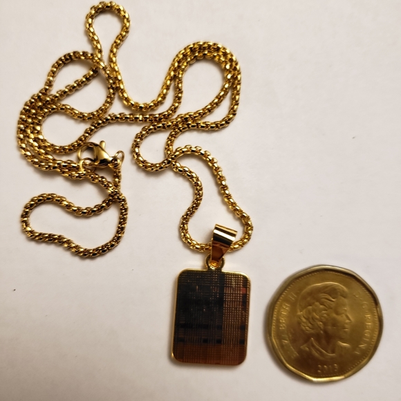 Gold Filled Letter R Pendant 18” Long Neck… - Picture 4 of 5